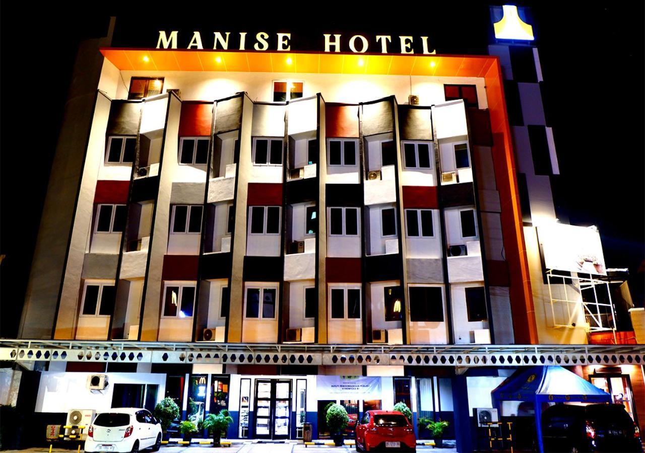 Manise Hotel Ambon Exterior foto